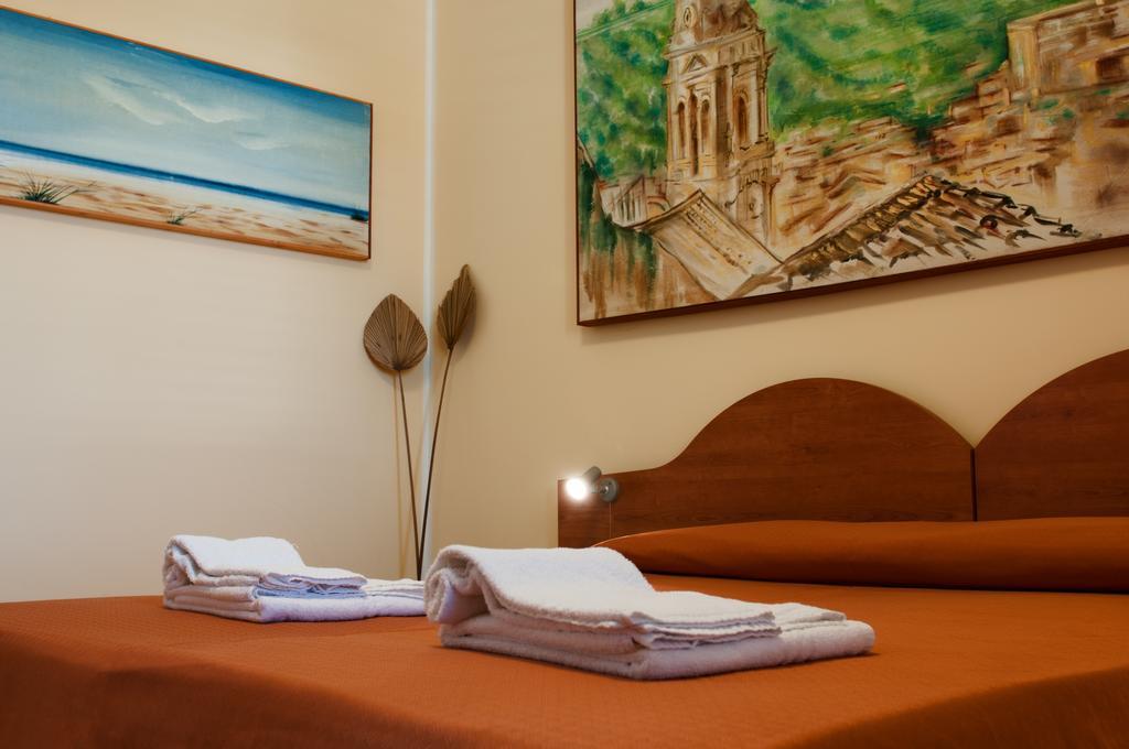 Residence Casa Del Mar Sicilia Marina di Modica Eksteriør billede